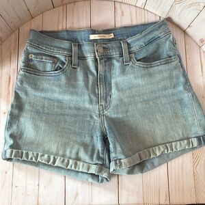 Levi's Mid-Length Cuffed Denim Jean Shorts Light Blue Rinse Sz 29 Women’s